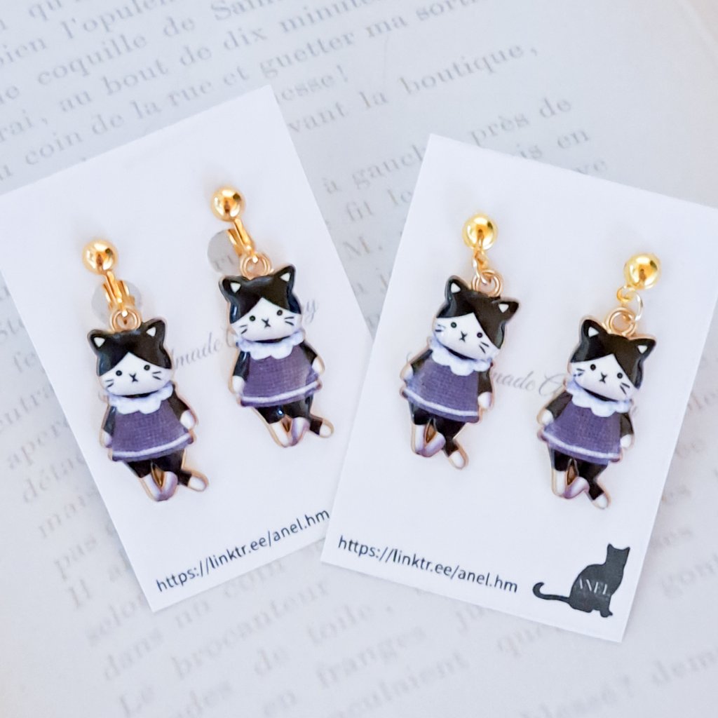 レトロ猫(白黒)のピアス・イヤリングの画像