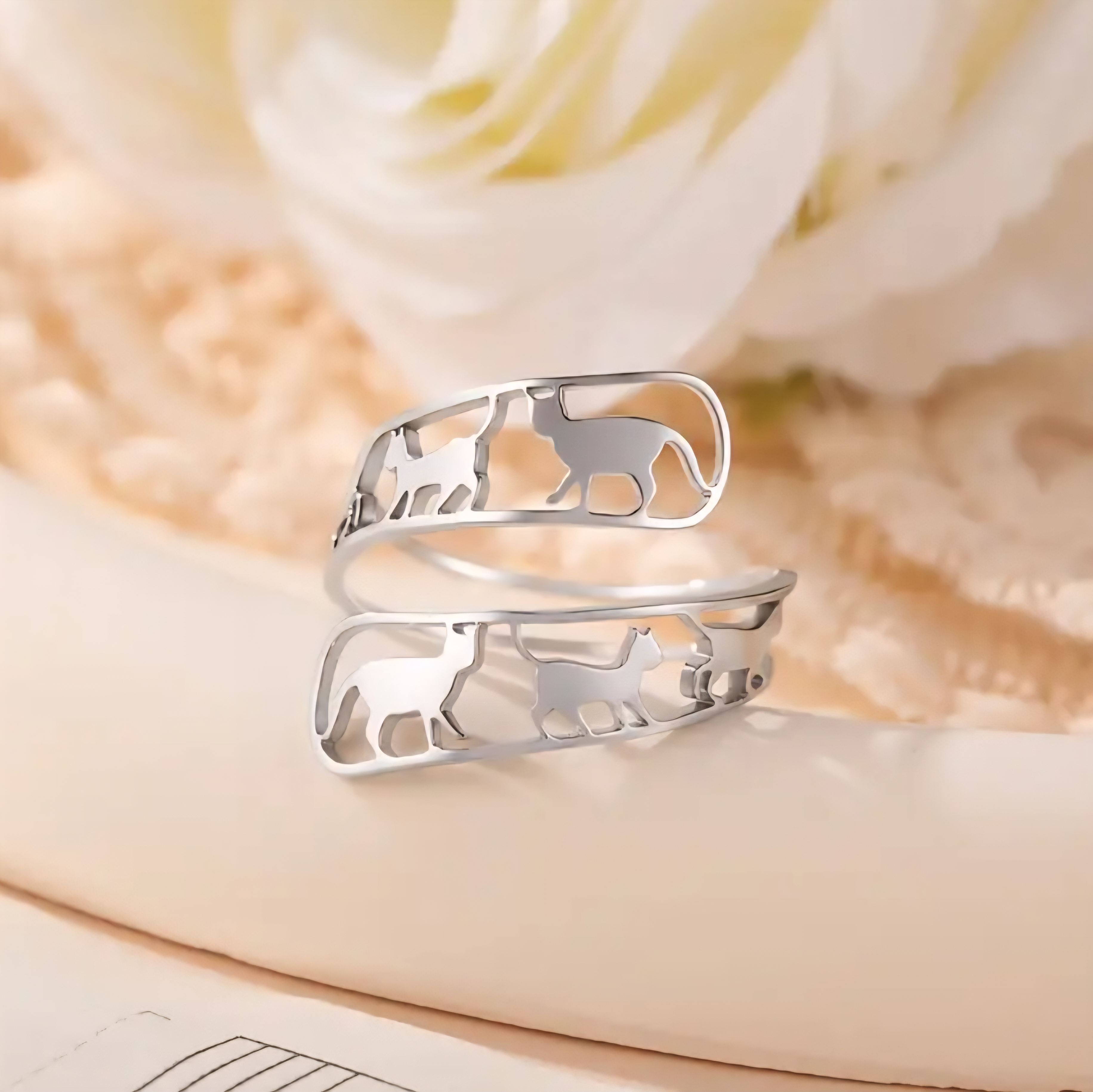 キャットラインリングの画像