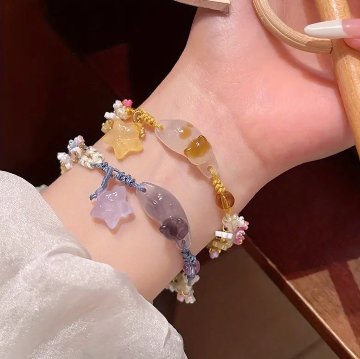 【全2色】きらめく猫のブレスレットの画像