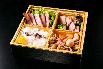 ステーキ・すき焼き・ローストビーフ　A5黒毛和牛「九州王」満喫御膳（お茶付き）の画像