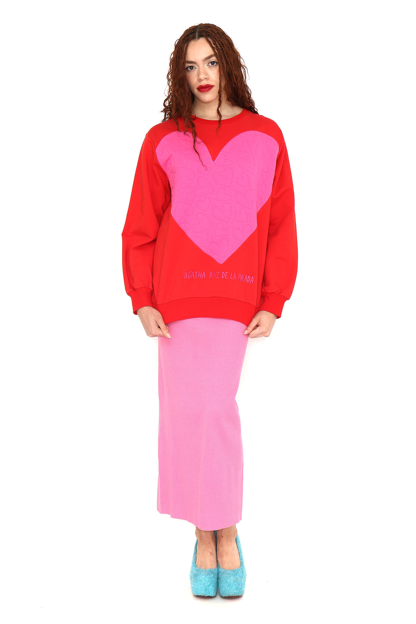 ピンクビッグハートトレーナー レッド - アガタ・ルイス・デ・ラ・プラダ（SUDADERA ROJO CORAZON GRANDE ROSA - Agatha Ruiz de la Prada）の画像