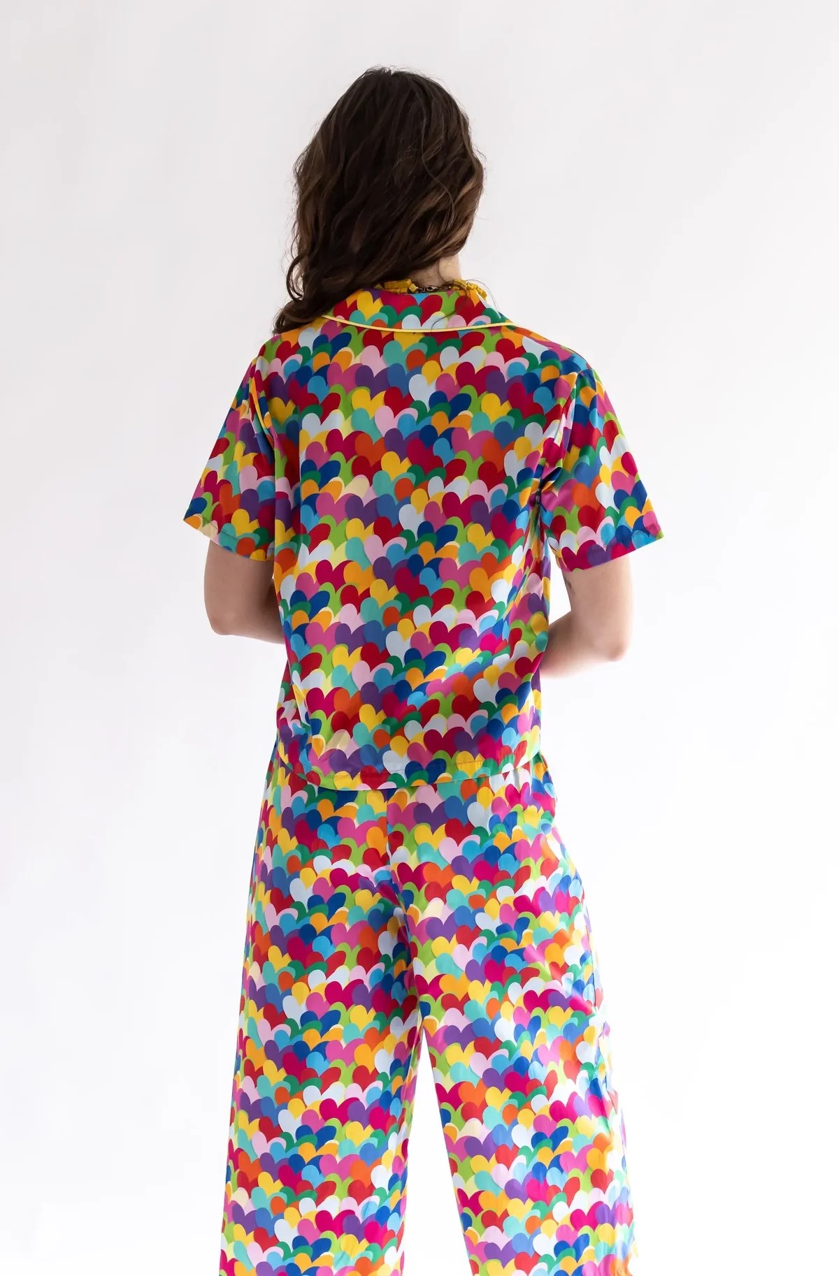 マルチカラーハート シャツ - アガタ・ルイス・デ・ラ・プラダ（CAMISA CORAZONES MULTICOLOR - Agatha Ruiz de la Prada）の画像