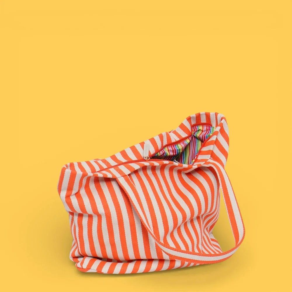 ストライプ トートバッグ オレンジ - アガタ・ルイス・デ・ラ・プラダ（ORANGE STRIPED TOTE - Agatha Ruiz de la Prada）の画像
