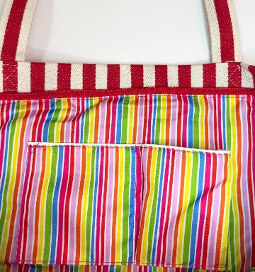 ストライプトートバッグ レッド - アガタ・ルイス・デ・ラ・プラダ（RED STRIPED TOTE - Agatha Ruiz de la Prada）の画像