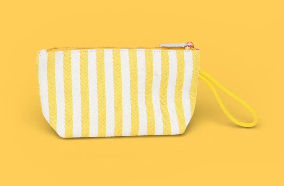 ストライプ トイレタリーバッグ イエロー -アガタ・ルイス・デ・ラ・プラダ（YELLOW STRIPED TOILETRY BAG -Agatha Ruiz de la Prada）の画像
