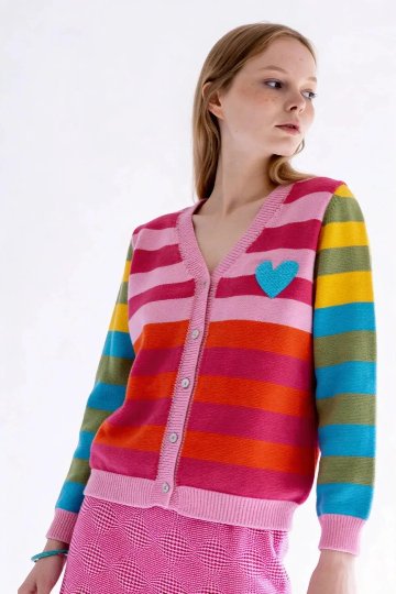 ストライプ カーディガン ピンク - アガタ・ルイス・デ・ラ・プラダ（CHAQUETA RAYAS ROSA MUJER - Agatha Ruiz de la Prada）の画像