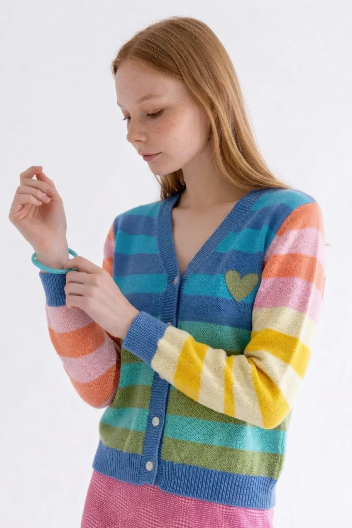 ストライプ カーディガン ブルー - アガタ・ルイス・デ・ラ・プラダ（CHAQUETA RAYAS AZUL MUJER - Agatha Ruiz de la Prada）の画像