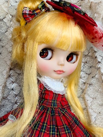 カスタムブライス『グレイシー・シャンティリー〜Holy night party』の画像