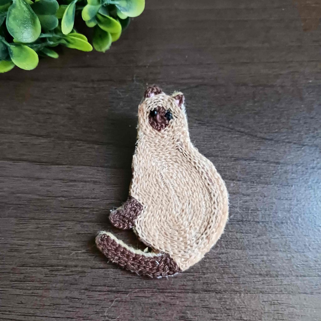 ねこブローチ　しゃむちゃん　送料無料の画像