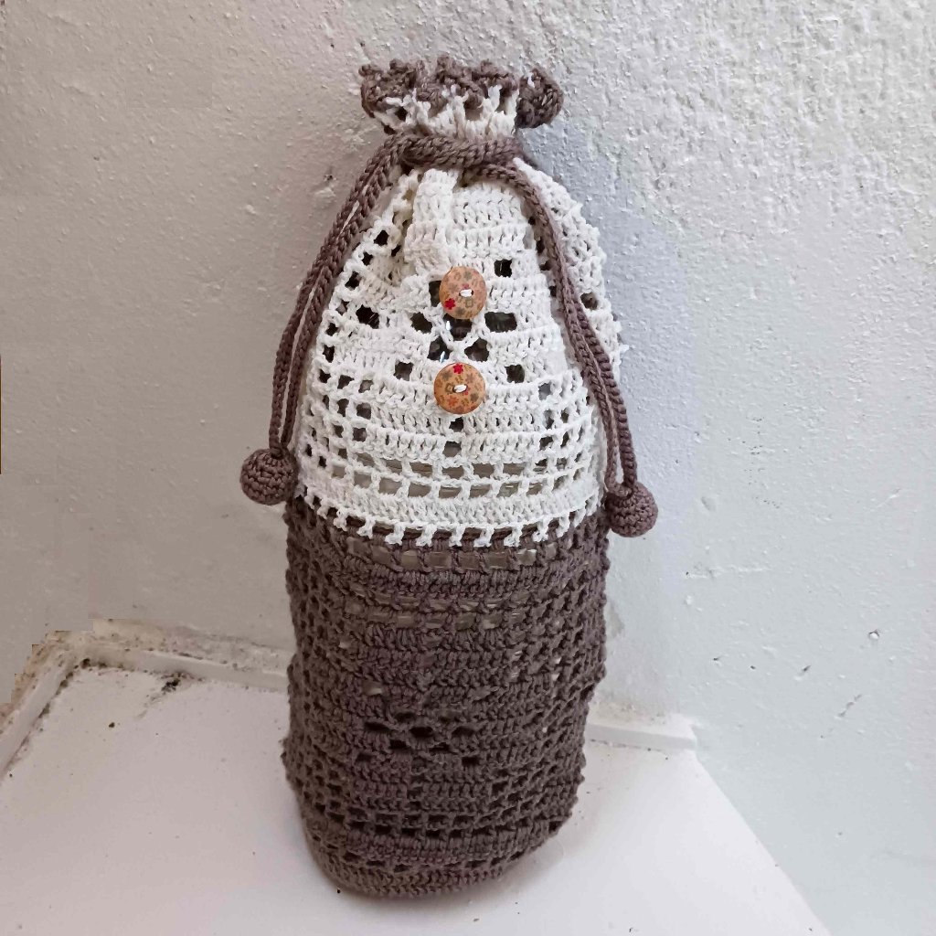 2リットル用　ペットボトルカバー　ハンドメイド　ベージュ系の画像