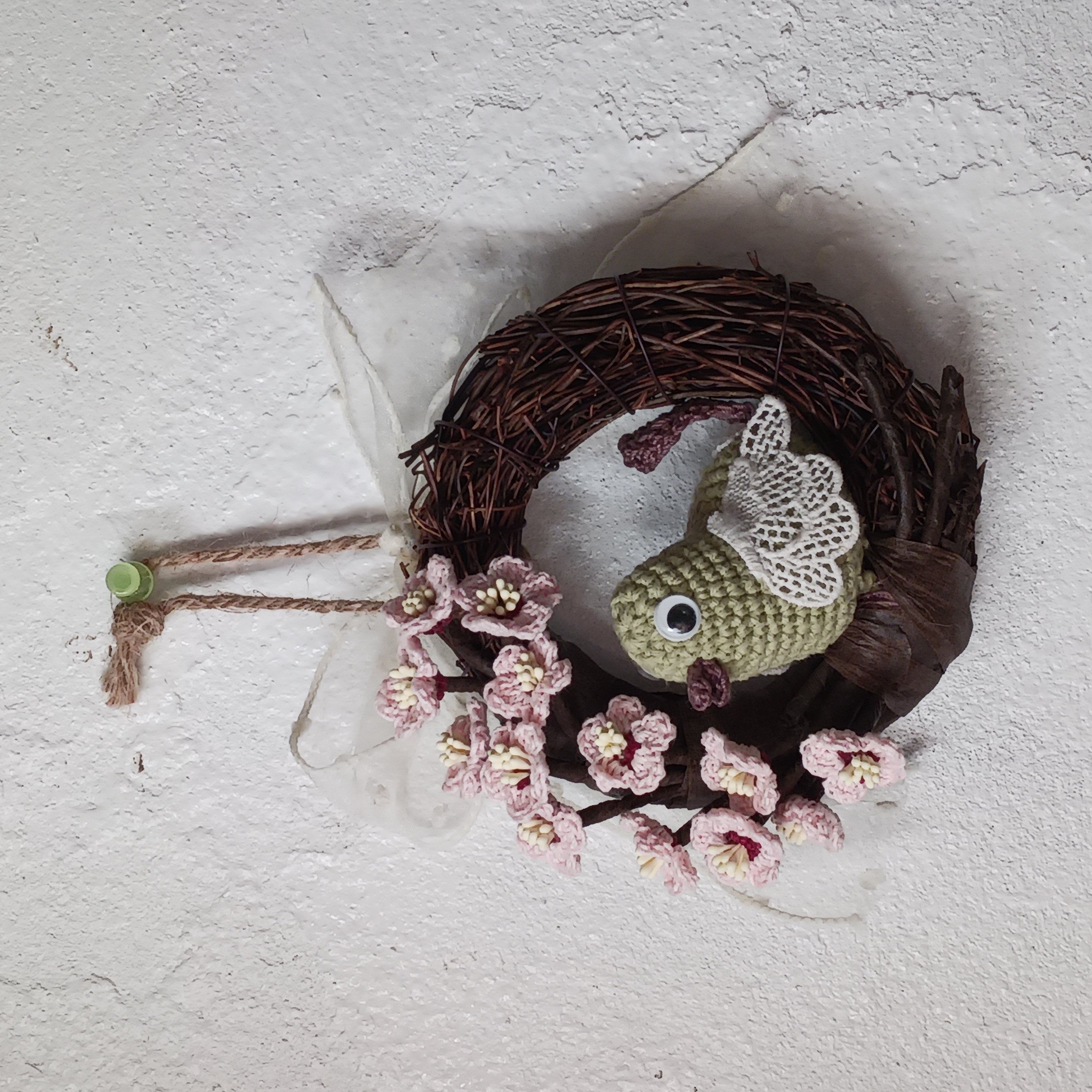 梅とうぐいすのリース ハンドメイド レース編みの画像