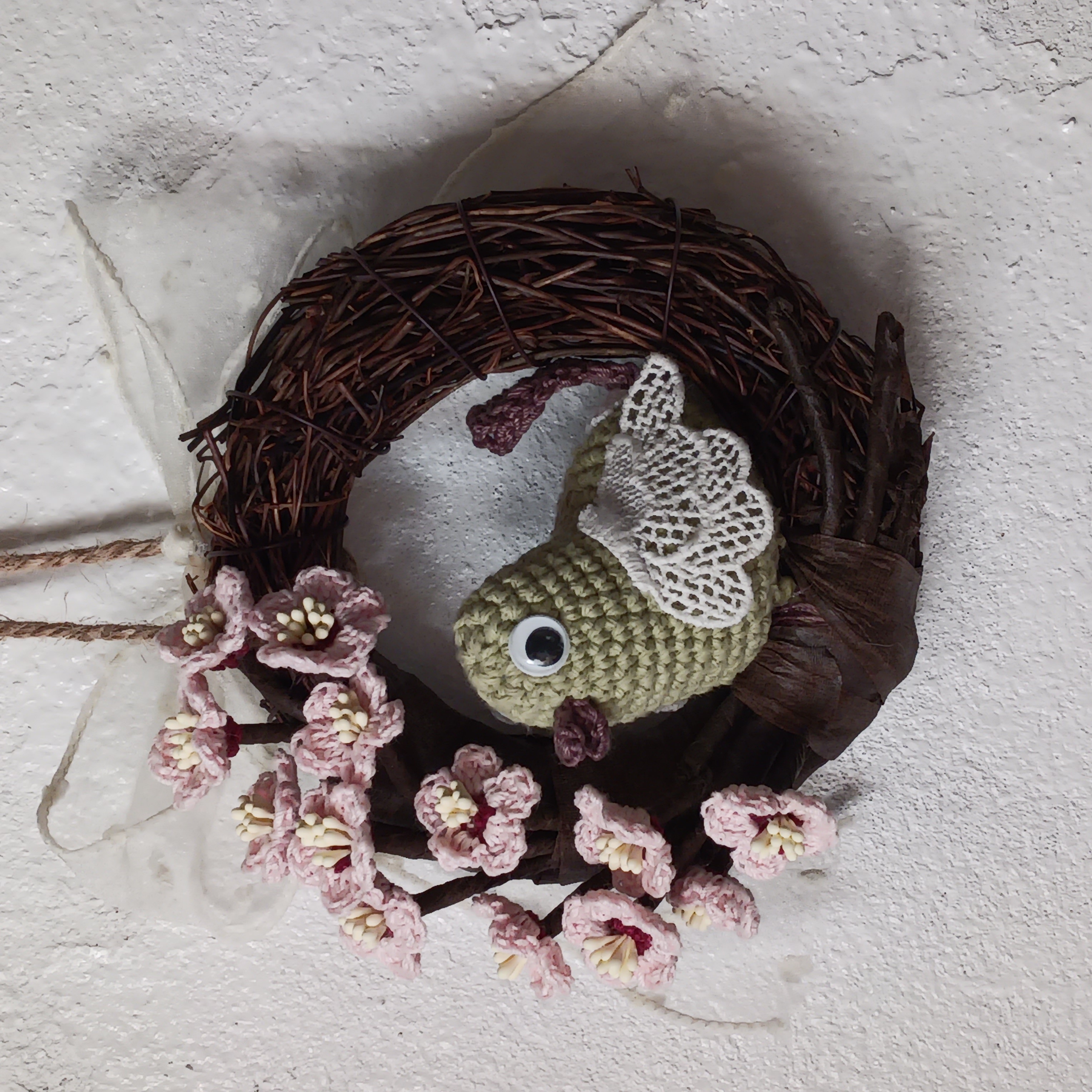 梅とうぐいすのリース ハンドメイド レース編みの画像