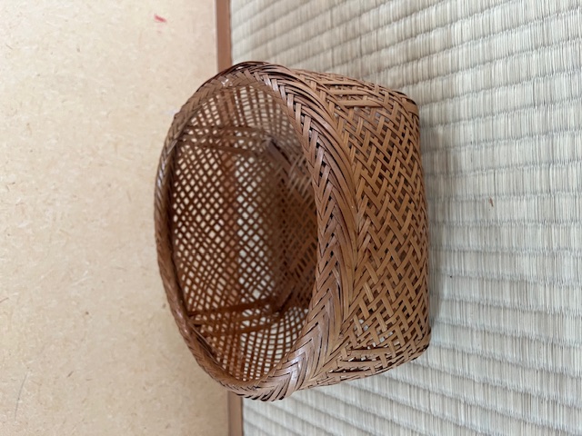 竹籠　角底丸型の画像