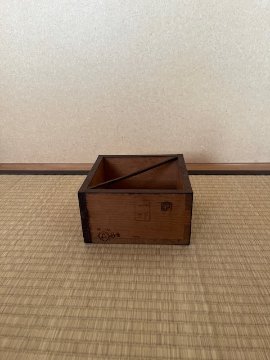 古民具　一升桝縁鉄廻しの画像