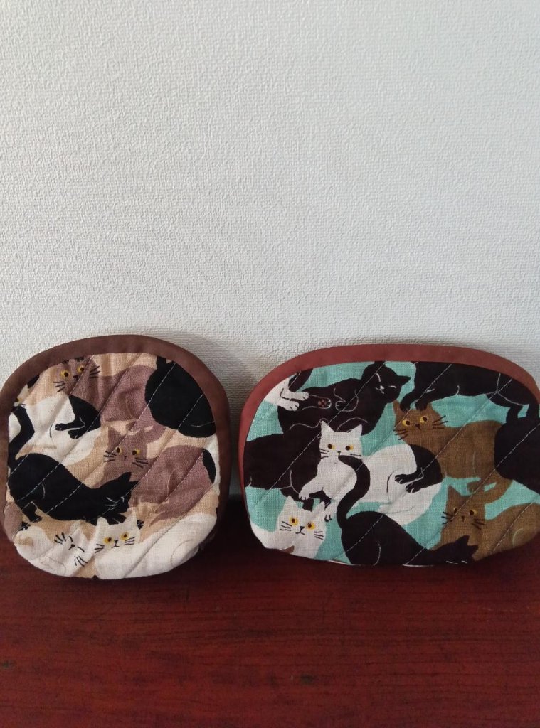 ニャン　ポーチの画像