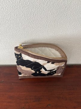 ニャン　ポーチの画像