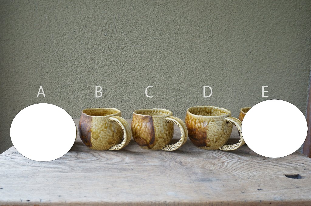 刷毛目の丸いマグ（A B C D E）の画像