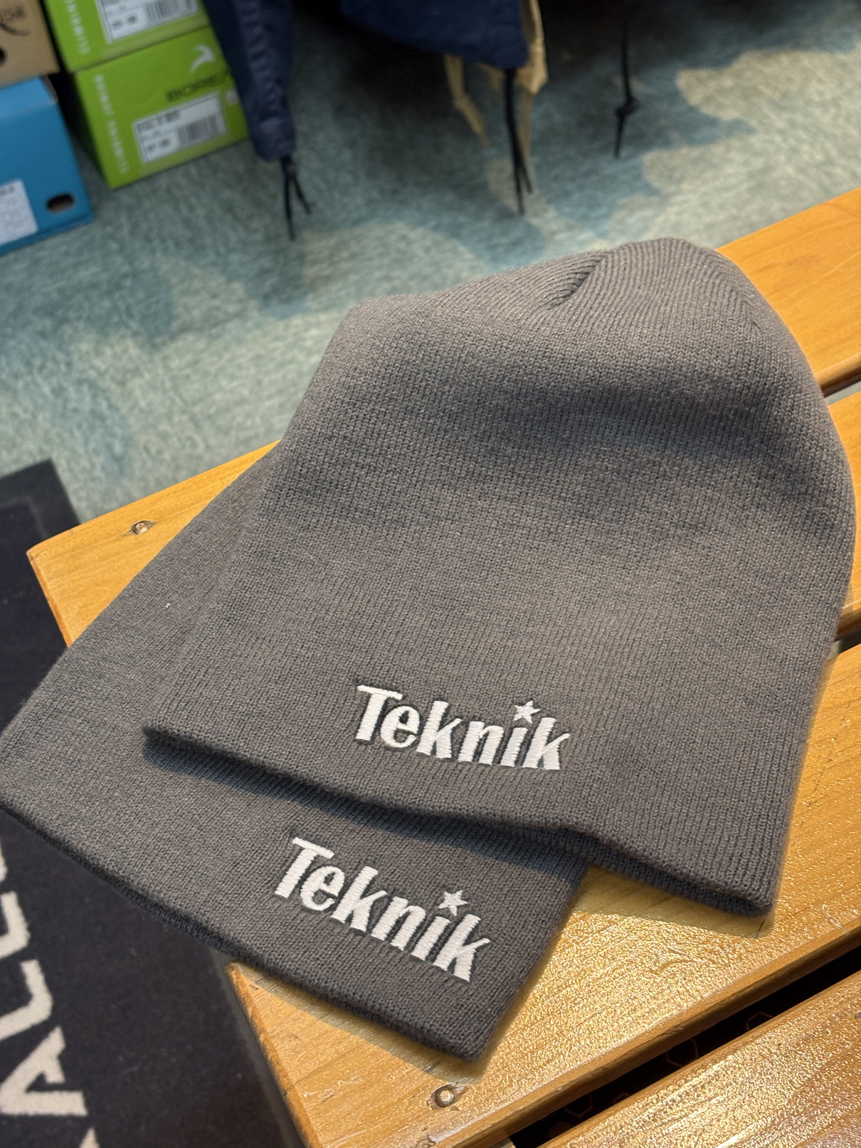 Teknik ロゴビーニーの画像