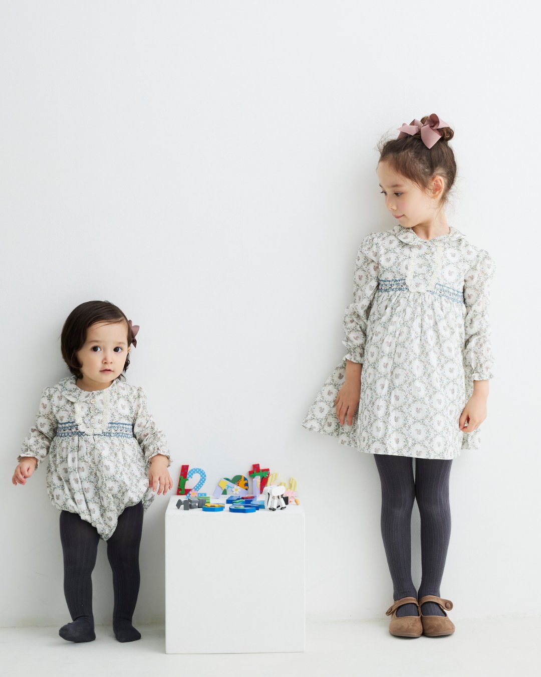 【LAST ONE/18m】pi&pa★Squirrelスモッキングロンパース(12m~18m)の画像