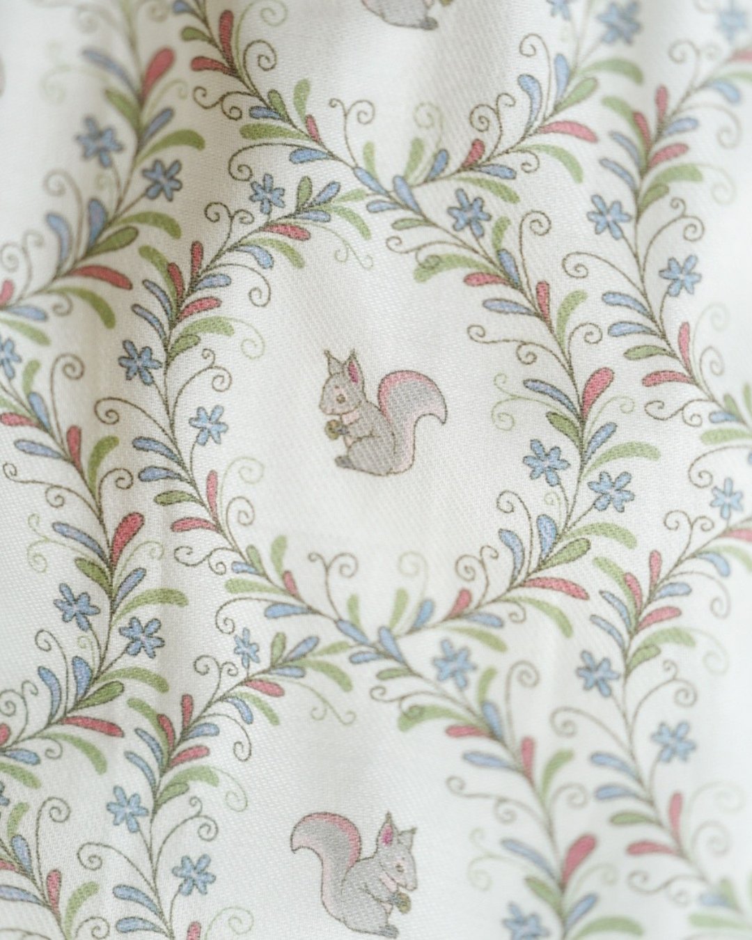 【LAST ONE/18m】pi&pa★Squirrelスモッキングロンパース(12m~18m)の画像