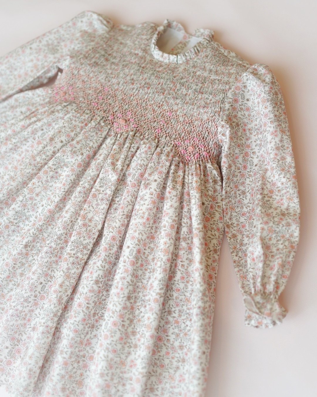 pi&pa★Esmeraldaスモッキングドレス(2A~10A)の画像