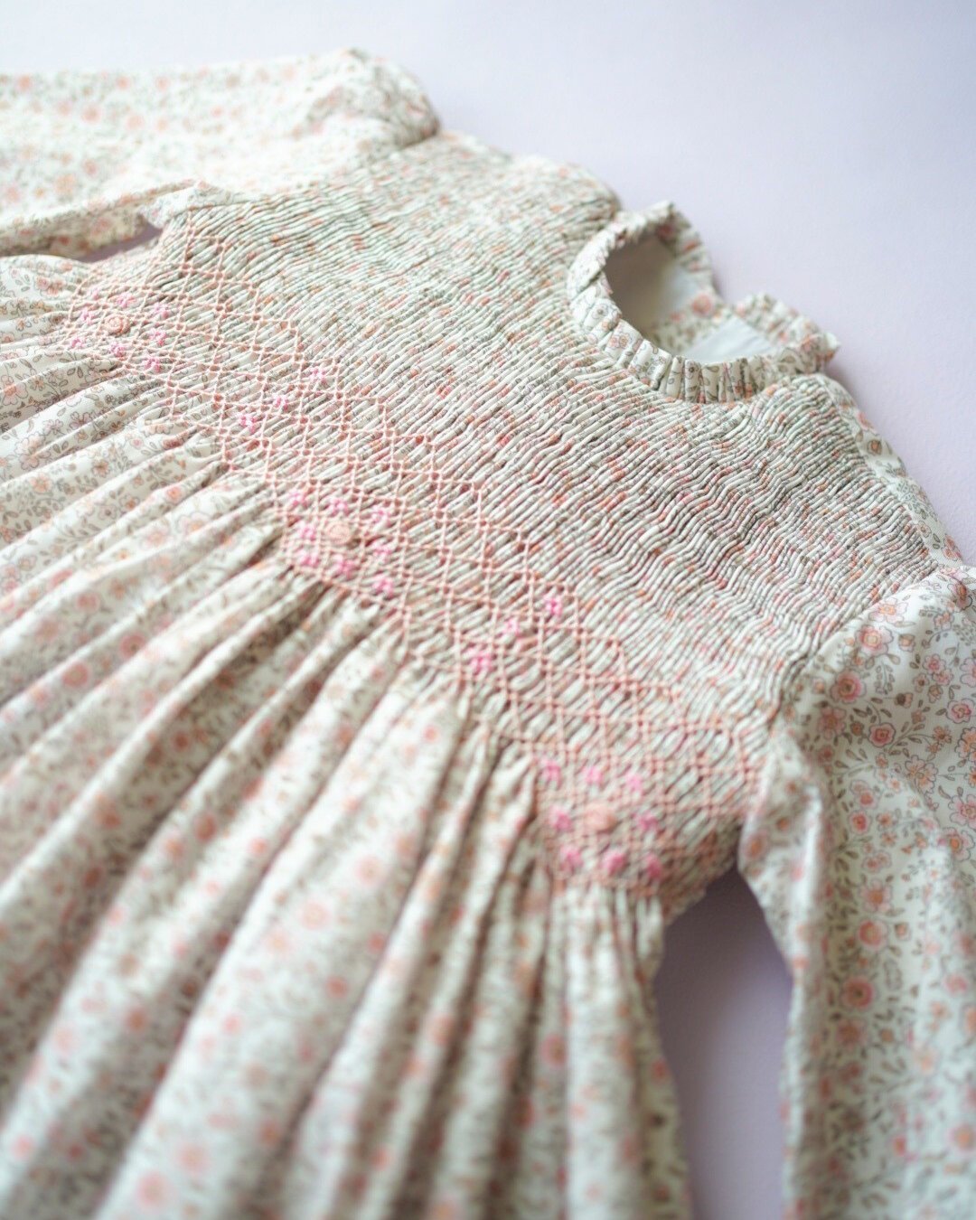 pi&pa★Esmeraldaスモッキングドレス(2A~10A)の画像