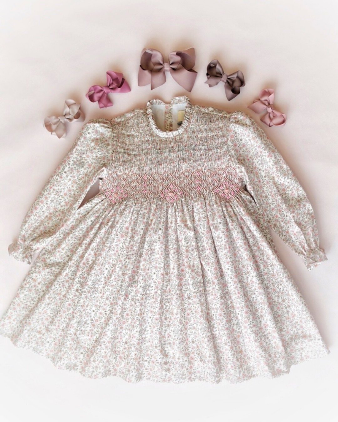 pi&pa★Esmeraldaスモッキングドレス(2A~10A)の画像