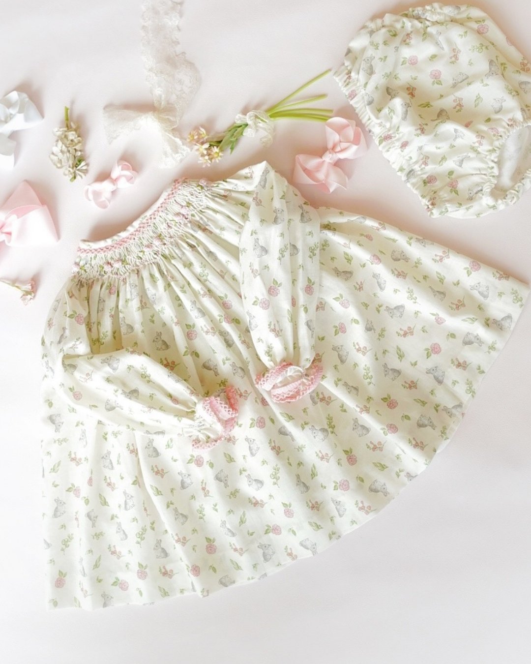 pi&pa★Bunniesハンドスモッキングビショップドレス(12m~3A)の画像