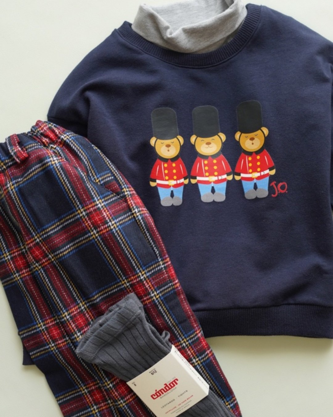 JOMilano★GuardBearsスウェット(12m~10A)の画像