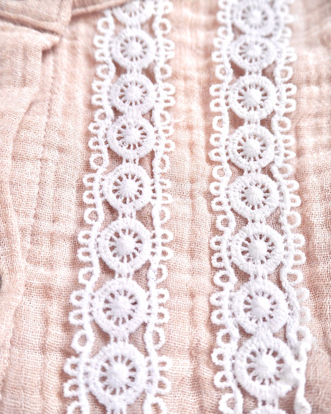 FinaEjerique★Girls Beige Lacy Blouse(4A~12A)の画像