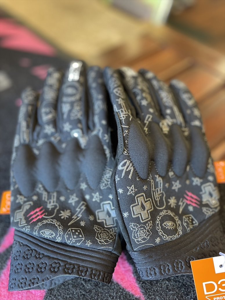 MUC-OFF / D3O RIDER GLOVES / PUNK / グローブ