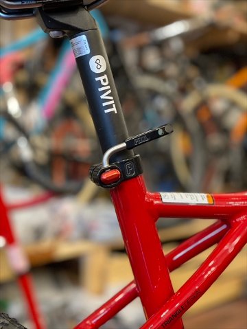 Paul Component　/Quick Release Seat Post Collar / 31.8 / ブラック・レッド　シートクランプ　ポールの画像