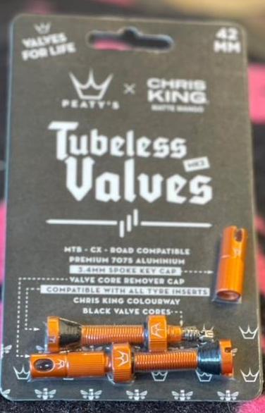 Peaty’s 「ピーティーズ」/ Tubeless Valves チューブレス バルブ 42㎜ / Mango/ Peaty’s x Chris King マンゴー　オレンジの画像