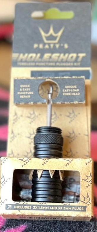 Peaty’s 「ピーティーズ」 / Holeshot Tubeless Puncture Plugger Kit / ブラック /チューブレス　パンクの画像