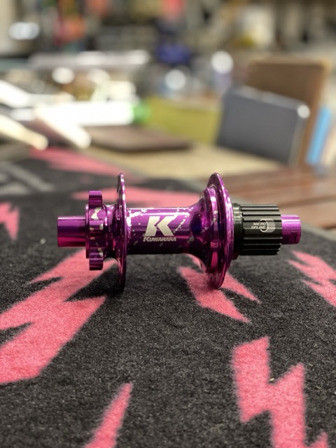 Diavolo Limited Color Hub 前後セット/クワハラ/ハブ/shimano 12速/の画像