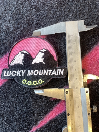 C.C.C.C [chillingcampeeps charinco club] / ワッペン / ラッキーマウンテンの画像