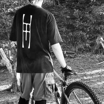 BlackForest　「ブラックフォレスト」　Tシャツの画像