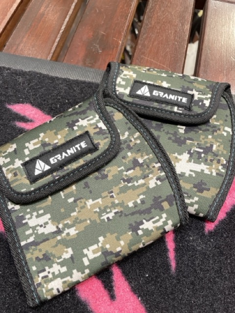 Granite Design　/　グラナイトデザイン  pedalcovers　ペダルソックス (ペダルカバー）large 迷彩の画像