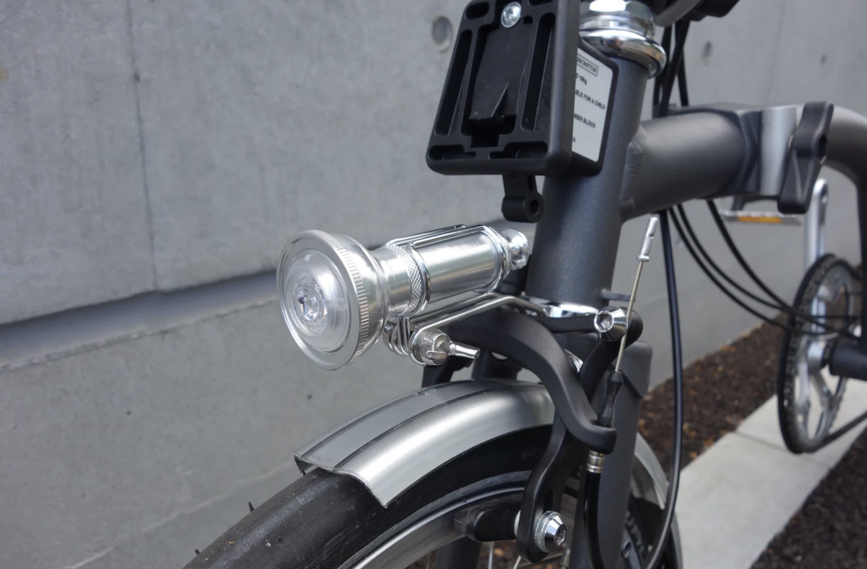 KiLEY(キーレイ)「ビンテージライト」 V2  フロント用　LED　ライト / シルバーの画像