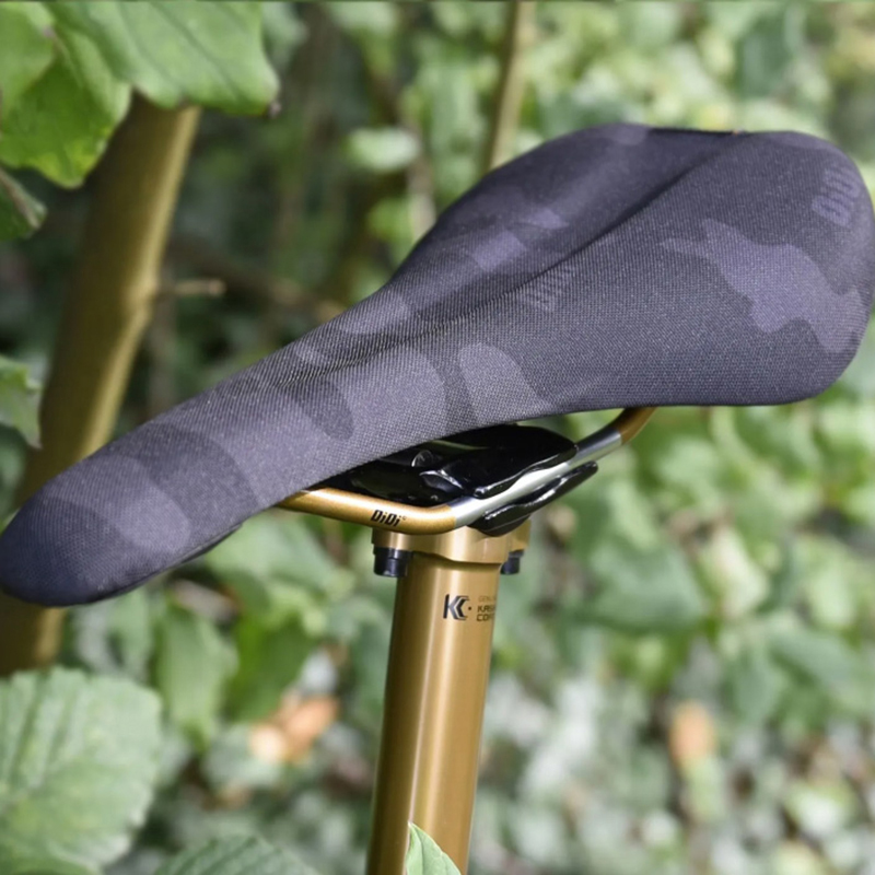 DMR / OIOI SADLLE / Black Camo / サドルの画像