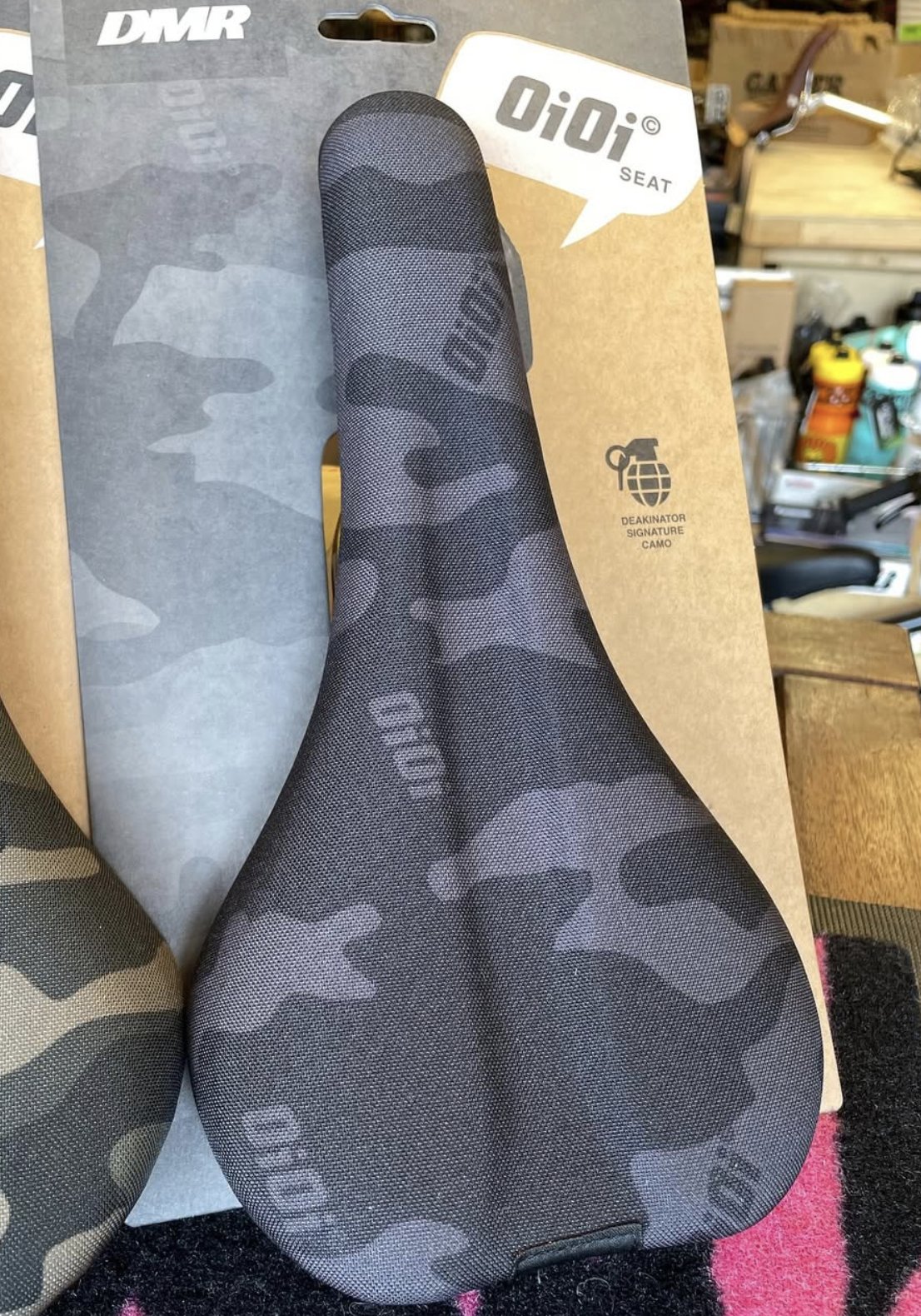 DMR / OIOI SADLLE / Black Camo / サドルの画像