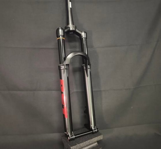 RST SUSPENSION / BLADE PRO / 130mm / 29インチ / ブラックの画像