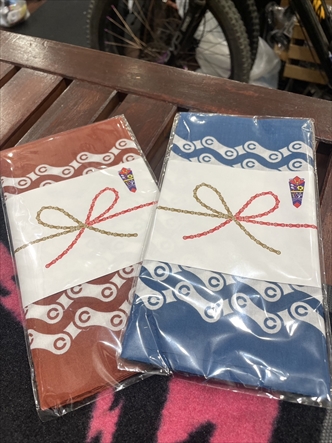 C.C.C.C [chillingcampeeps charinco club] / 手ぬぐい / レッドの画像