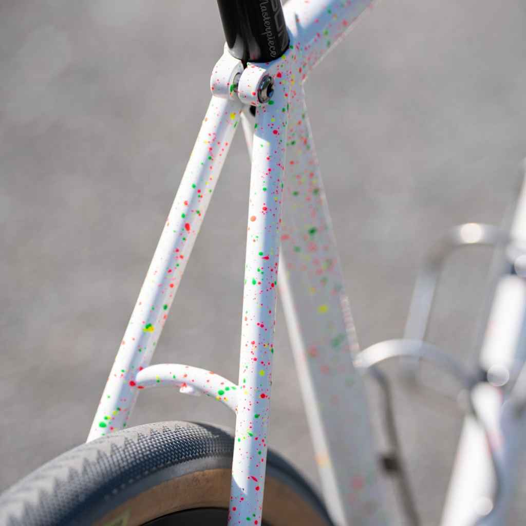CRUST BIKES / malocchio disc / フレームセット (white speckle)) / クラストの画像
