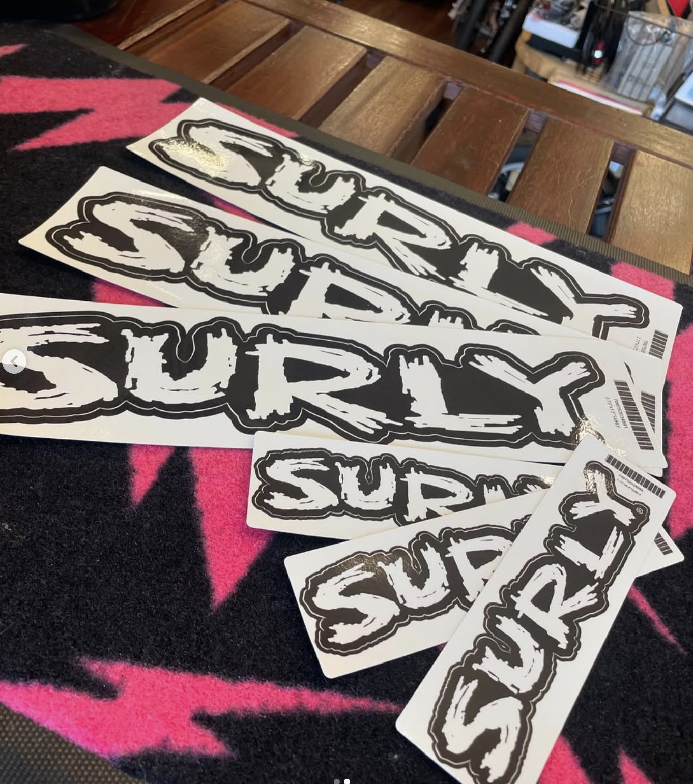 SURLY (サーリー)/ 大サイズ / SURLY DECAL LOGO / デカール ロゴ シール ステッカーの画像