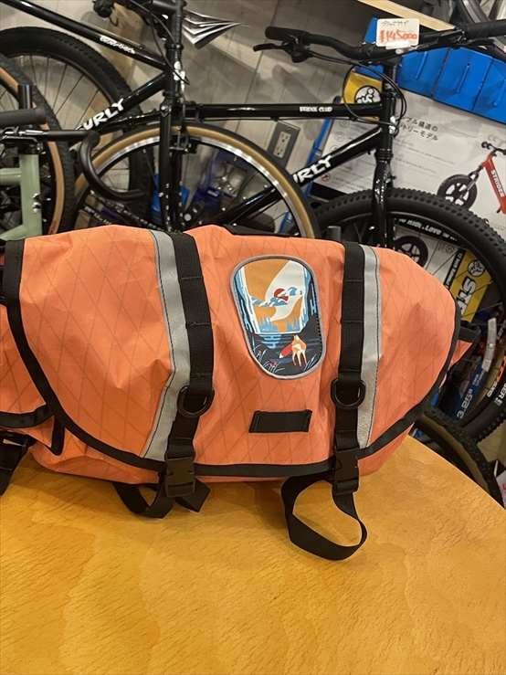 SWIFT INDUSTRIES/ zeitgeist pack (ecopak)campout (coral)