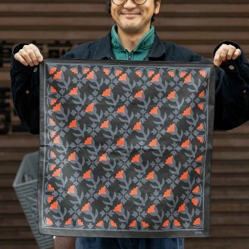 RON'S BIKES / ULTRA ROMANCE / laron's tulips and holly bandana (black lava doom)の画像