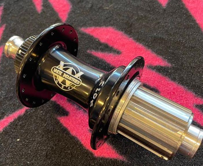 WHITE INDUSTRIES / ハブ / リア / CLD / BK / 142 / 32H 　ホワイトインダストリーズの画像