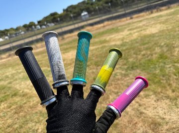 Un Authorized / UA 110 NEVER EVER GRIP / ULTRASLIM / GREEN/YELLOWの画像