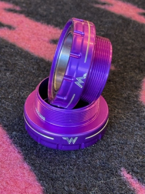 WHITE INDUSTRIES External BSA BB｜30mm対応 ボトムブラケット